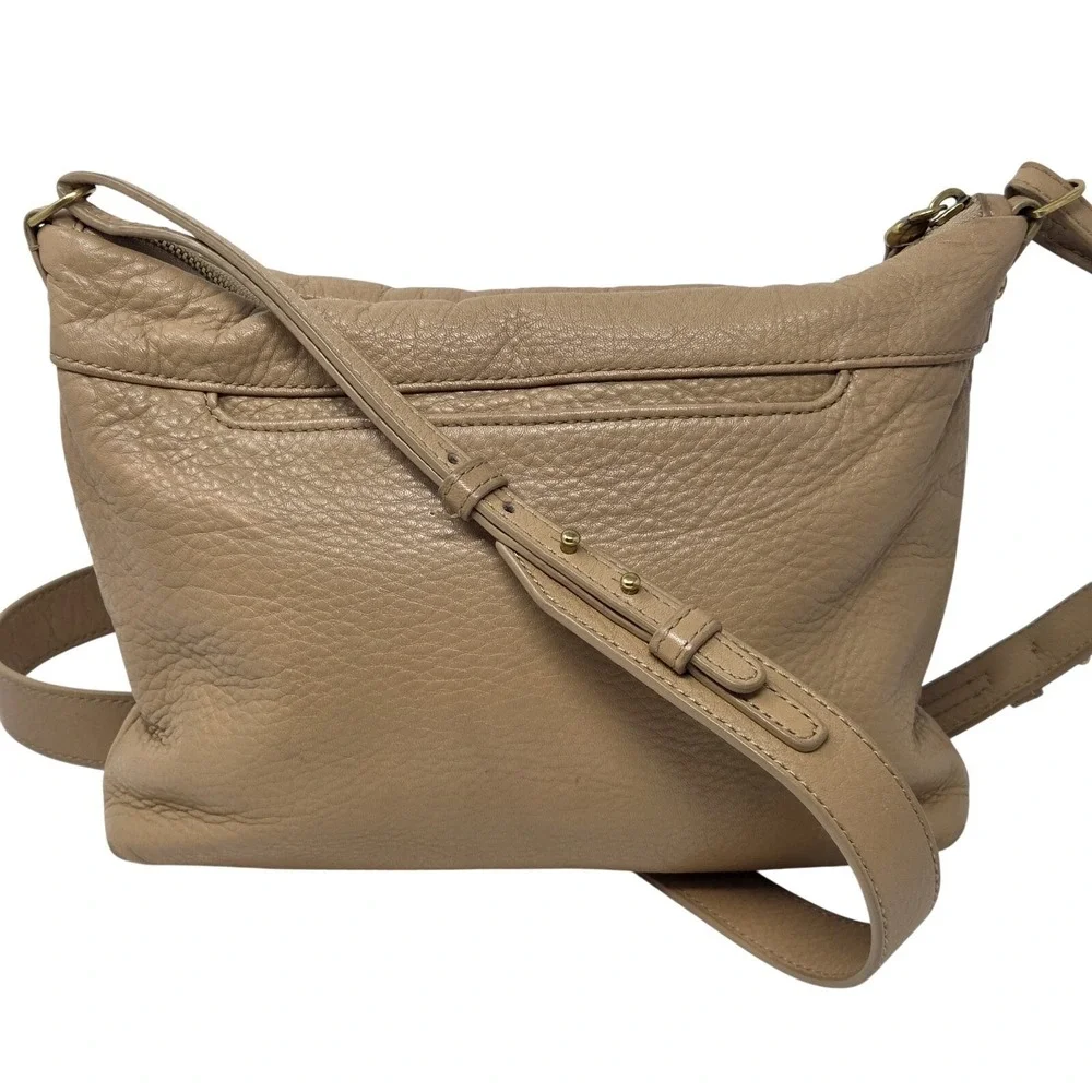 HOBO Pebbled Leather Hobo Crossbody in Taupe